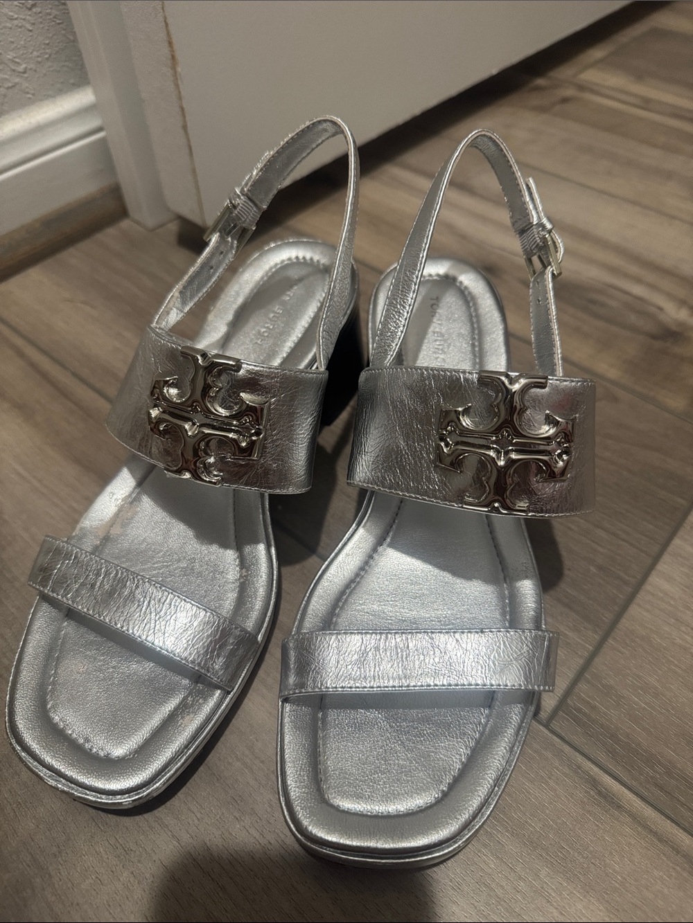 Tory Burch Eleanor
Two-Band Medallion
Slingback Sandals Silver